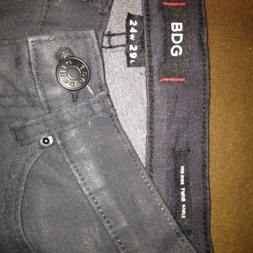 BDG Mid Rise Twig Ankle Skinny Jeans NWOT